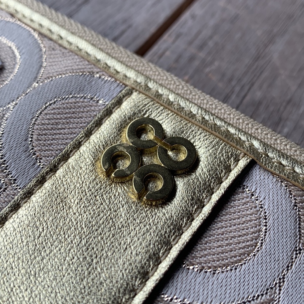 Coach Julia Op Art Zippy wristlet - Picture 7 of 15